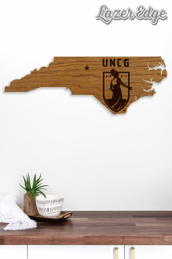 University of North Carolina Greensboro Academic Logo on State Wall Hanging – Crafted from Cherry and  Maple Wood