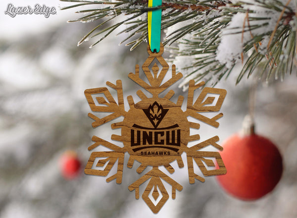 University of North Carolina Wilmington Seahawks Snowflake Ornament – Crafted from Cherry and Maple Wood – UNCW Seahawks